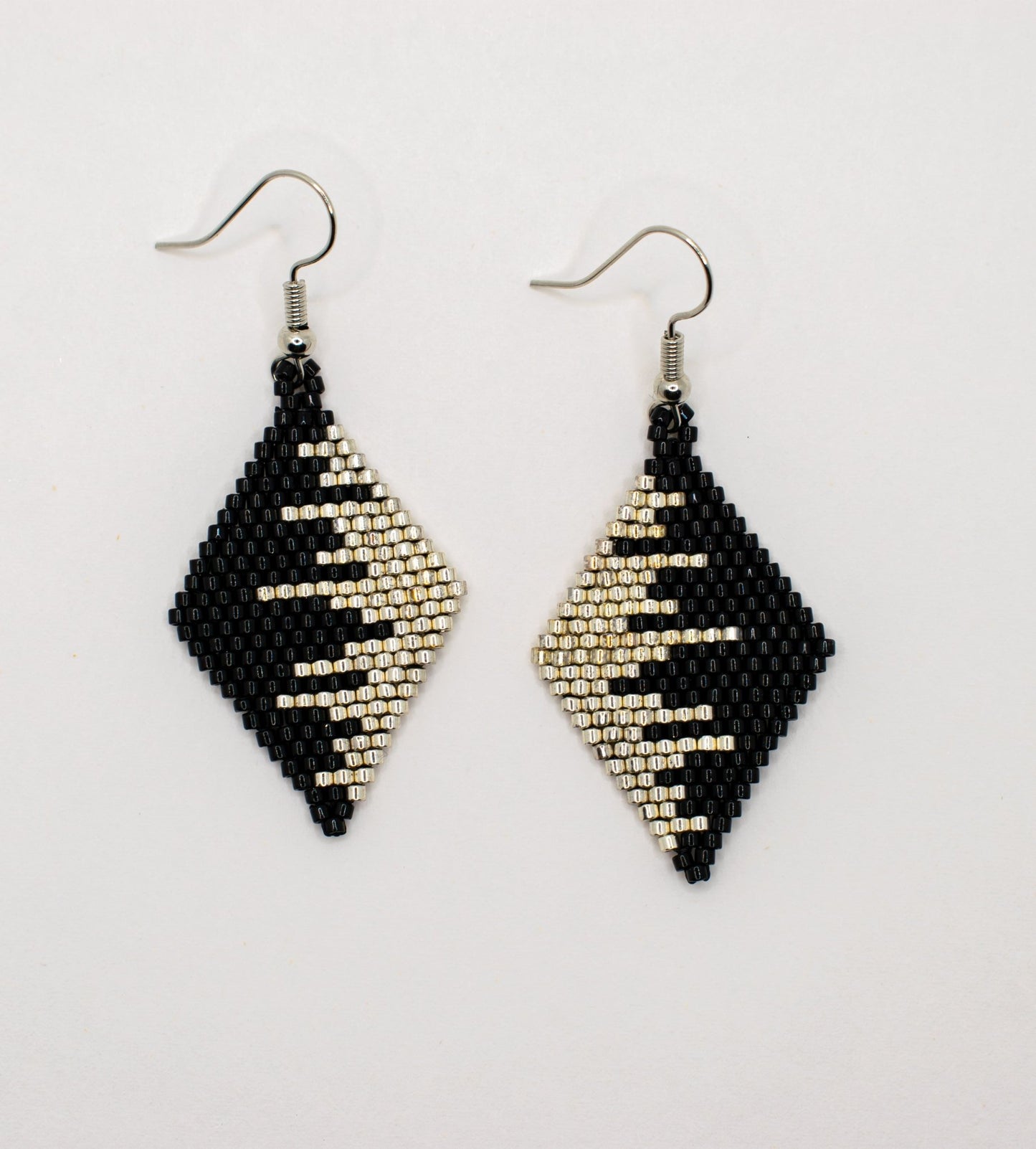 Black & Silver Monochrome Waves Diamond Shaped Beaded Earrings